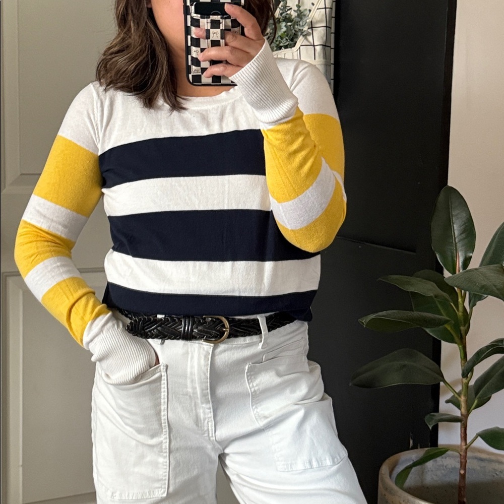 PAM & Gela Zip Back Color-Block Crew Sweater. S - Picture 4 of 9